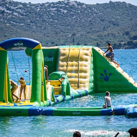 Hotel Villa Donat Sveti Filip i Jakov Exteriör bild