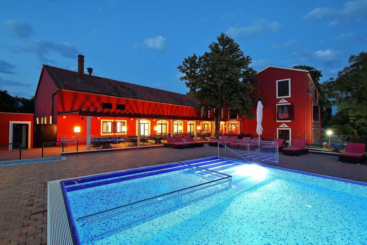 Hotel Villa Donat Sveti Filip i Jakov Exteriör bild